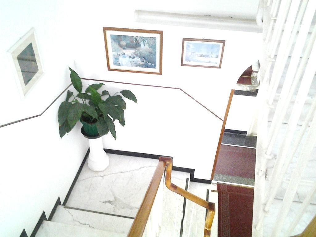 נרווי Hotel Piccolo Eden מראה חיצוני תמונה